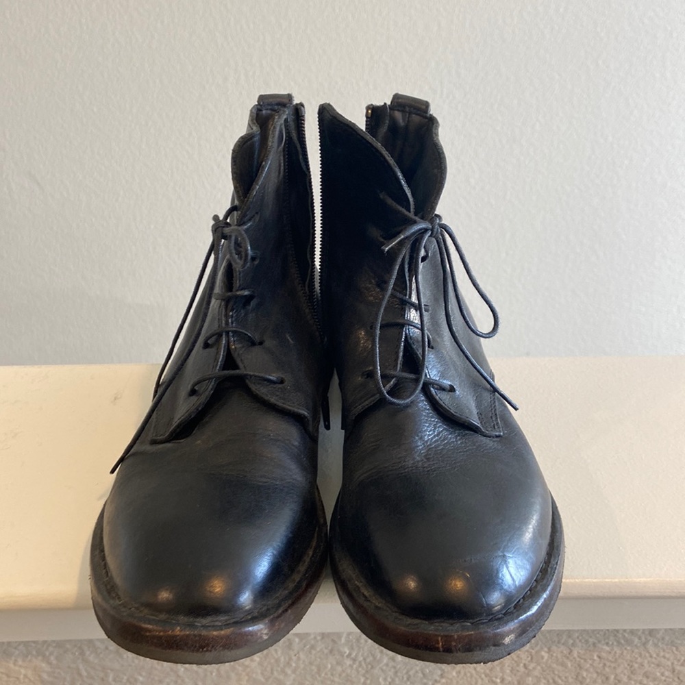 MOMA boots